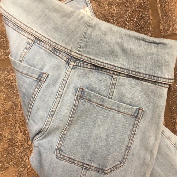 Ulla Johnson Kingston Jean in Light Wash - Picture 7 of 7